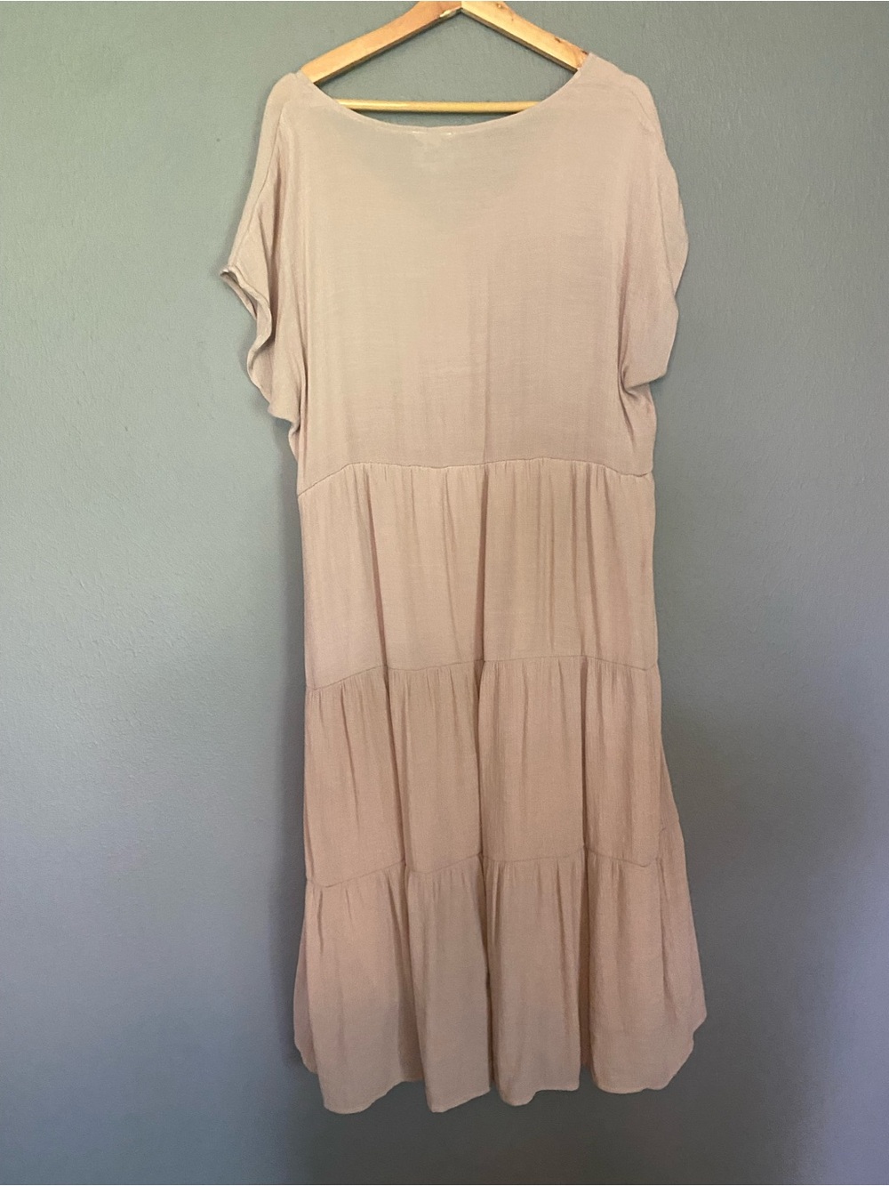 Perch by Blu Pepper Tiered Faux Button Midi Dress Rose Taupe Size 2X Plus Size - Picture 3 of 6